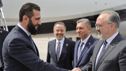 الشرع في انطاليا.jpg