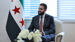 رئاسة الجمهورية العربية السورية- الشرع يلتقي بالسيناتور جين شاهين عضو مجلس الشيوخ الأمريكي والنائب غريغوري ميكس عضو مجلس النواب الأمريكي 23-9-2025.jpg