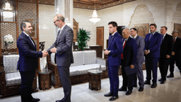 التقى وزير الخارجية والمغتربين السيد أسعد حسن الشيباني في العاصمة دمشق عددًا من سفراء الدول الأوروبية والآسيوية والأمريكية 22-7-2025-1.jpg