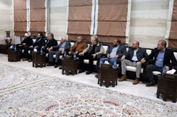 لقاء رئيس حكومة تصريف الأعمال محمد البشير بوفد من وجهاء جرمانا 14-1-2025 (6).jpg