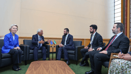 رئاسة الجمهورية العربية السورية- الشرع يلتقي رئيس المجلس الأوروبي أنطونيو كوستا، ورئيسة المفوضية الأوروبية أورسولا فون دير لاين 24-9-2025-1.jpg