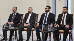 رئاسة الجمهورية العربية السورية- الرئيس الشرع يلتقي قائد القيادة المركزية الأمريكية 12-9-2025-3.jpg