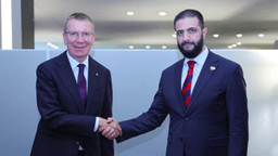 رئاسة الجمهورية العربية السورية- الشرع يلتقي رئيس جمهورية لاتفيا السيد إدغار رينكيفيتش 25-9-2025.jpg