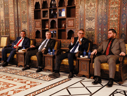 اللجنة العليا لانتخابات مجلس الشعب تبدأ جولاتها من مدينة دمشق وتلتقي المحافظ وممثلي الهيئات الشعبية 18-6-2025-3.jpg