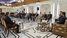 رئاسة الجمهورية العربية السورية- الرئيس الشرع يلتقي وفد روسي رفيع المستوى في دمشق 9-9-2025-1.jpg