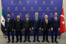 زيارة الوفد السوري إلى العاصمة التركية انقرة 15-1-2025 (1).jpg