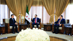 وزير الخارجية يلتقي لبمدير العام لمنظمة العالم الإسلامي للتربية والعلوم والثقافة17-8-2025-1.jpg