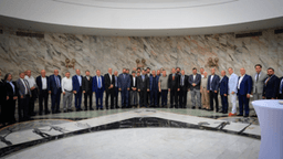 التقى وزير الخارجية والمغتربين السيد أسعد حسن الشيباني أبناء الجالية السورية في العاصمة الروسية موسكو 1-1-2025-1.jpg