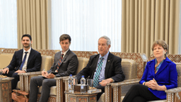 استقبل السيد الرئيس أحمد الشرع في العاصمة دمشق وفدًا أمريكيًا رفيع المستوى 25-8-2025-1.jpg