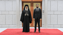 الشرع يلتقي البطريرك يوحنا العاشر اليازجي في دمشق 16-8-2025-1.jpg