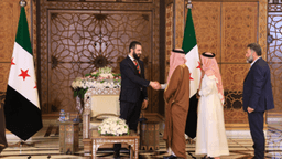 استقبل رئيس الجمهورية العربية السورية، السيد أحمد الشرع، وفدًا من الفعاليات المجتمعية في محافظة إدلب، ضمّ عددًا من الوزراء، إلى جانب أكاديميين وسياسيين وأعضاء في النقابات المهنية. 13-8-2025.jpg