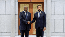 استقبل رئيس الجمهورية العربية السورية السيد أحمد الشرع في دمشق وزير خارجية المملكة المتحدة السيد ديفيد لامي 5-7-2025.jpg