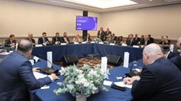 رئاسة الجمهورية العربية السورية- الشرع يلتقي مجموعة من كبار المستثمرين والخبراء الاقتصاديين 22-9-2025-2.jpg