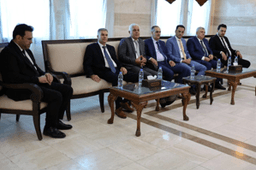 معاون الأمين العام لرئاسة الجمهورية لشؤون مجلس الوزراء يلتقي وفد ممثلي الطائفة المرشدية في سورية 30-6-2025-1.jpg