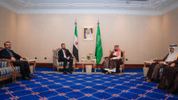 رئاسة الجمهورية العربية السورية- الشرع يلتقي محمد بن سلمان بن عبد العزيز آل سعود على هامش أعمال القمة العربية الإسلامية الطارئة 15-9-2025-1.jpg