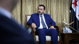 زيارة وزير الخارجية السيد أسعد الشيباني مقر السفارة السورية بالأردن 8-1-2025 (3).jpg